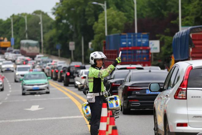 采花盗”被抓！合肥至枞阳、池州铁路初步设计通过审查！麻将胡了【铜陵头条0603】大雨即将抵达铜陵！俩“(图13)