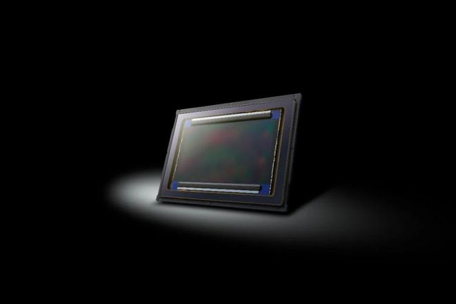 1M2E及大光圈变焦镜头LUMIX S 24-60mm F28麻将胡了试玩平台松下推出全画幅无反相机LUMIX S1M2S(图2)